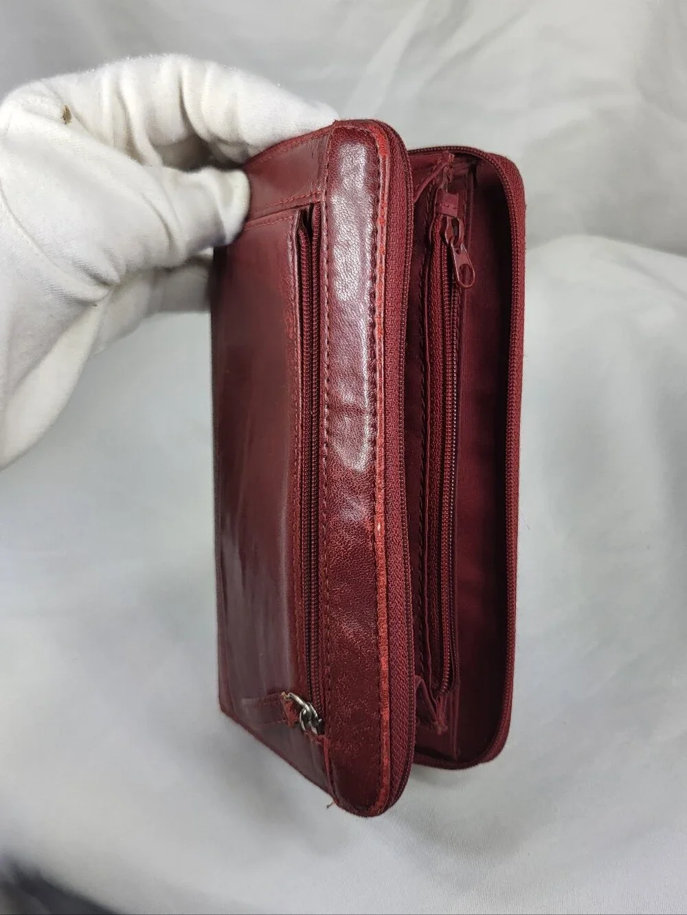 Liz Claiborne Red Leather Zip Wallet